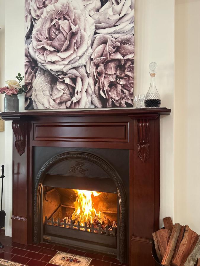 Wine And Roses Bed And Breakfast Adelaide Exteriör bild