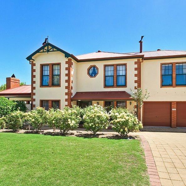 Wine And Roses Bed And Breakfast Adelaide Exteriör bild