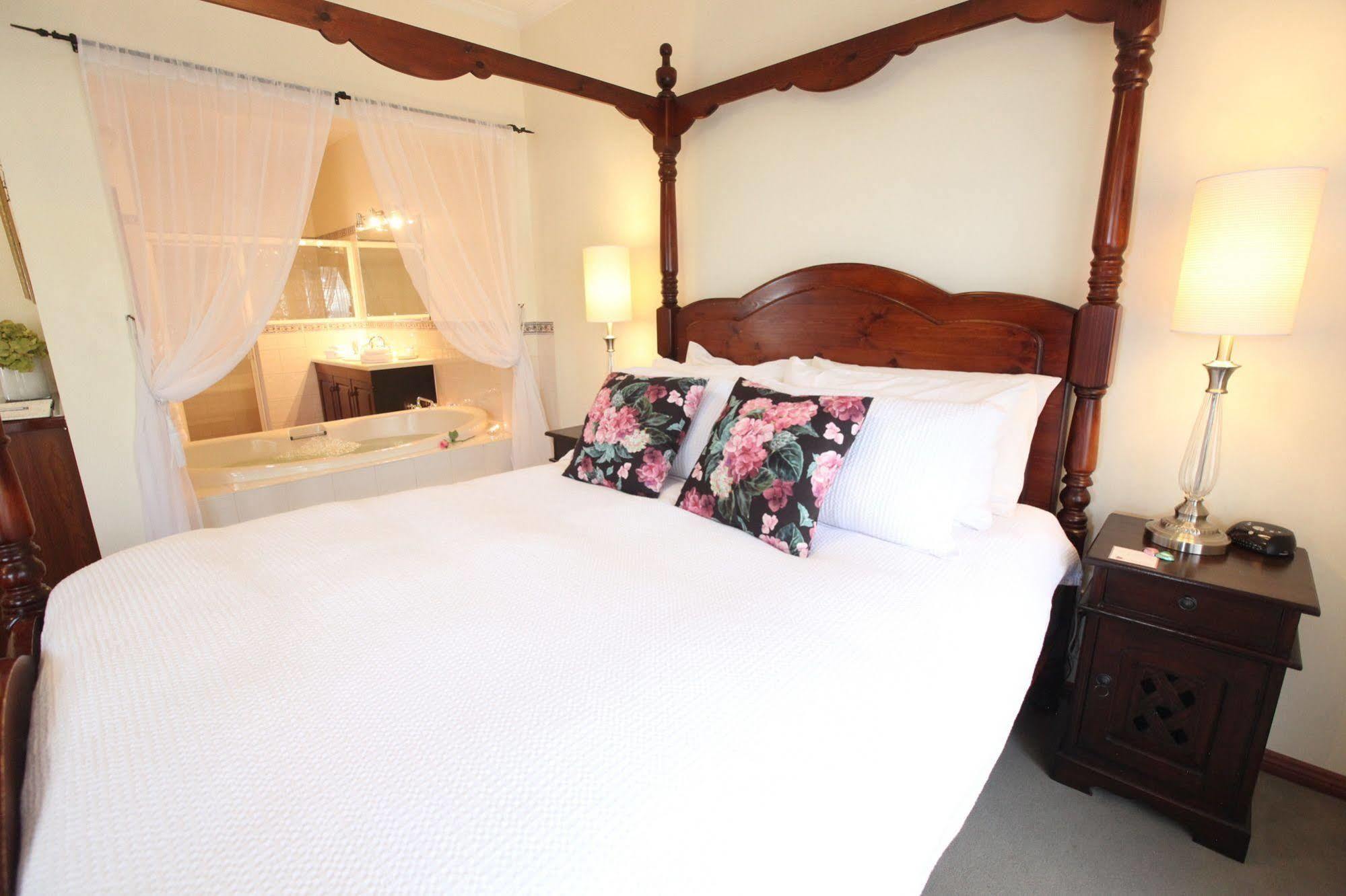 Wine And Roses Bed And Breakfast Adelaide Exteriör bild